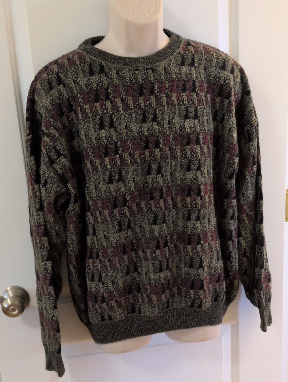 Vintage ENRO Traditions Sweater